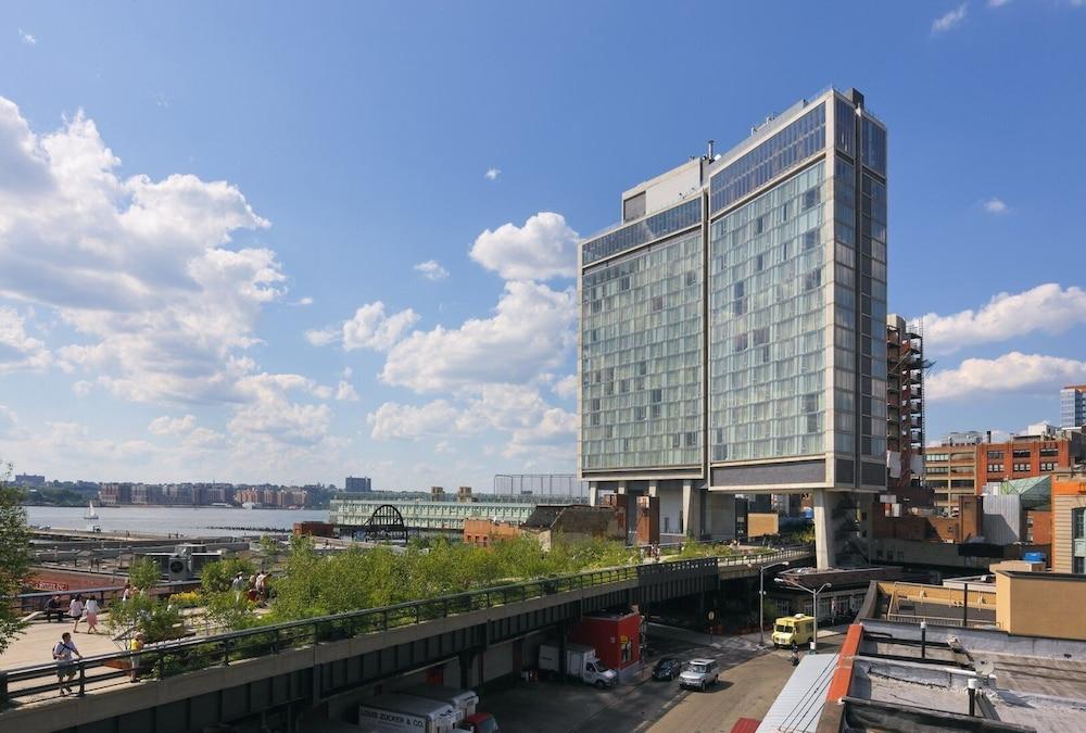 The Standard, High Line New York Hotel Exterior photo